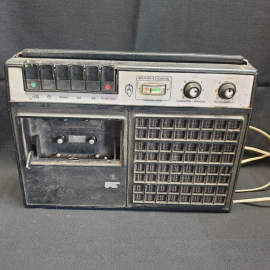 Магнитофон кассетный Электроника-302, есть утраты, работоспособность неизвестна. СССР
